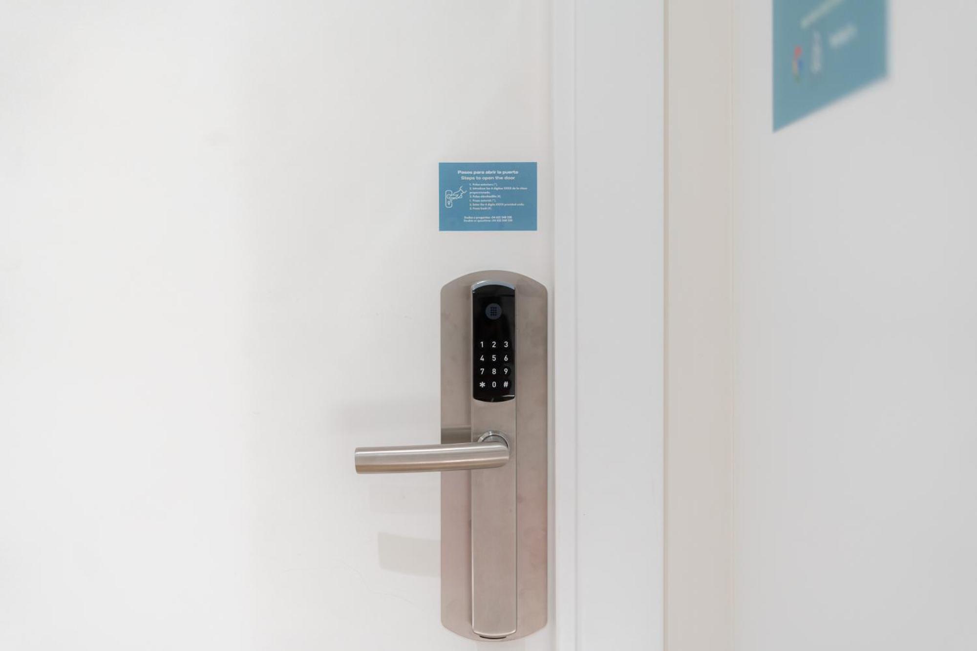 I'M Room Suites Nuevos Ministerios - Bernabeu 'Digital Access' Мадрид Экстерьер фото
